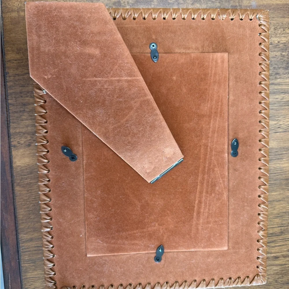 Light Brown‎ Leather Picture Frame with Velvet lining